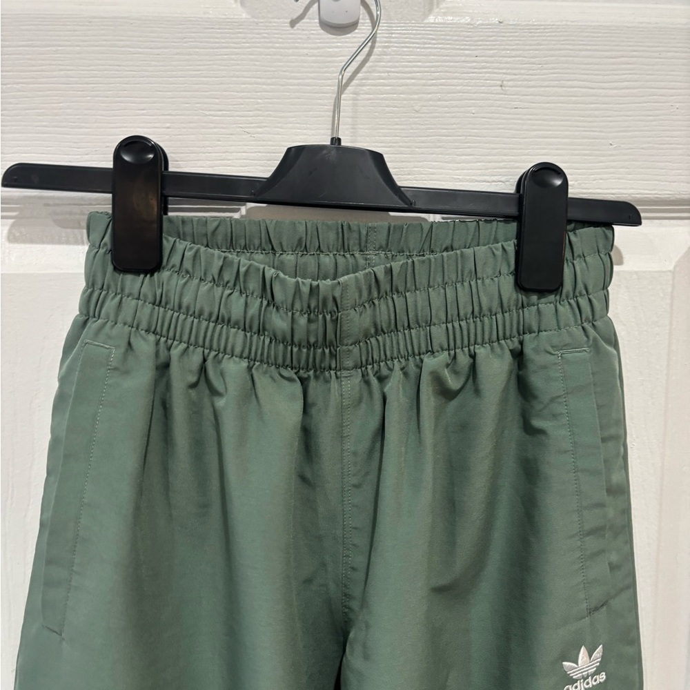 Adidas Kids Olive Cargo Pants - Picture 6 of 10
